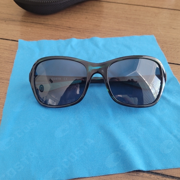 Costa Del Mar Kare Kar 116 Polarized Sunglasses Tortoise Frame with Case - Picture 2 of 7